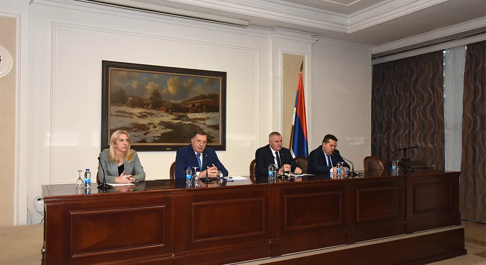 додик цвијановић вишковић dodik cvijanovic viskovic.webp